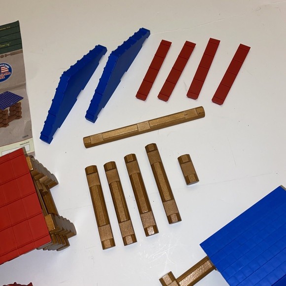 Lincoln Logs Centennial Edition Tin K’NEX Extra Pieces Cowboy Horses Set - Picture 10 of 12